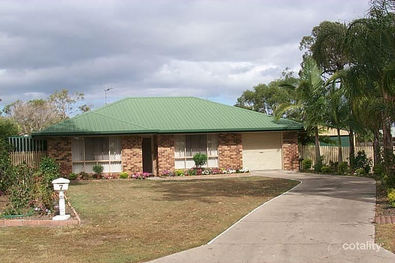 7 Lucyanne Ct, Urangan, QLD 4655