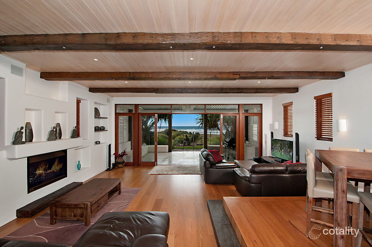 241 Hedges Ave, Mermaid Beach, QLD 4218