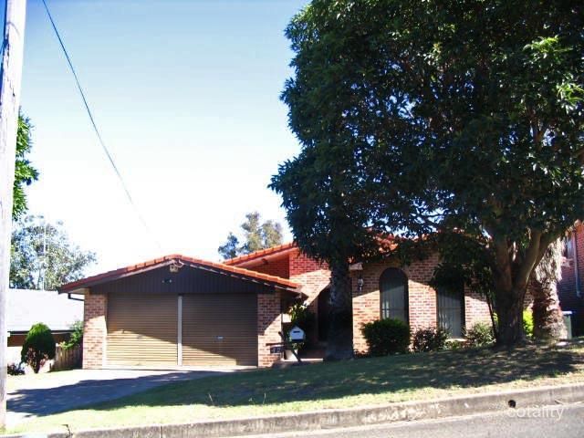 42 Shipton Cres, Mount Warrigal, NSW 2528