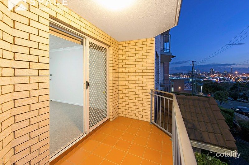 2/42 Whytecliffe St, Albion, QLD 4010