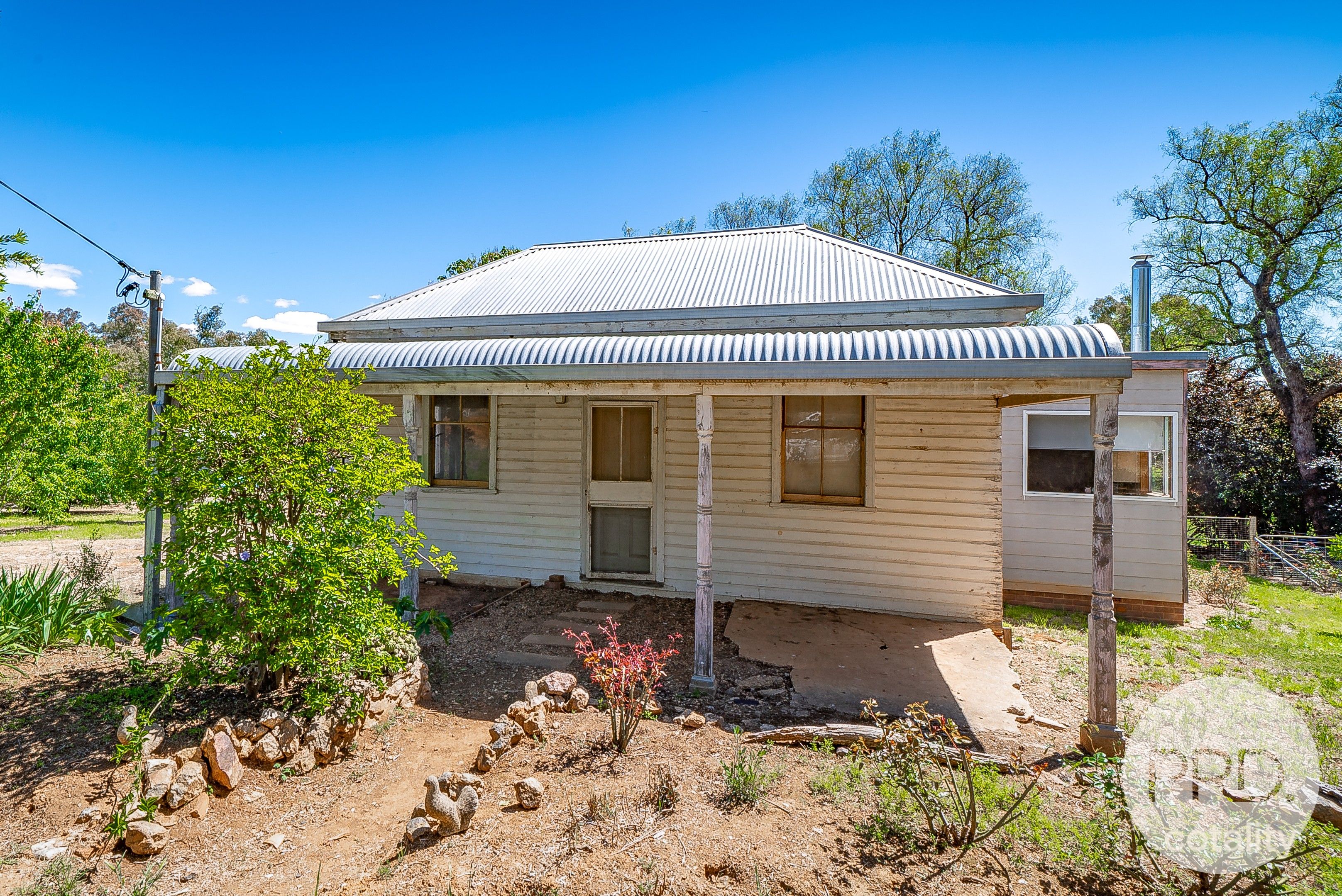 8885 Tumbarumba Rd, Ladysmith, NSW 2652