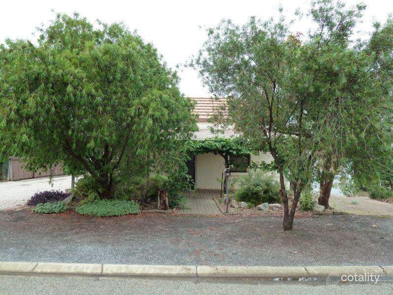 6 Thomas St, Saddleworth, SA 5413