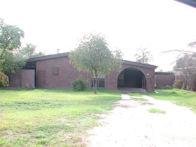 257 Lagoon St, Deniliquin, NSW 2710