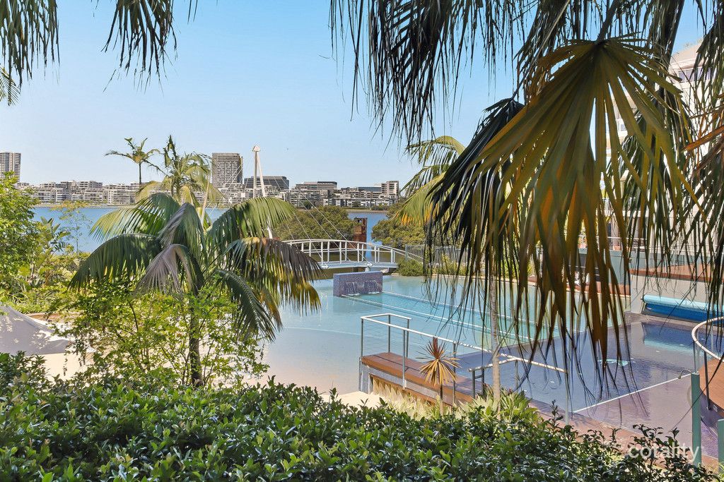 1/27 Bennelong Pkwy, Wentworth Point, NSW 2127