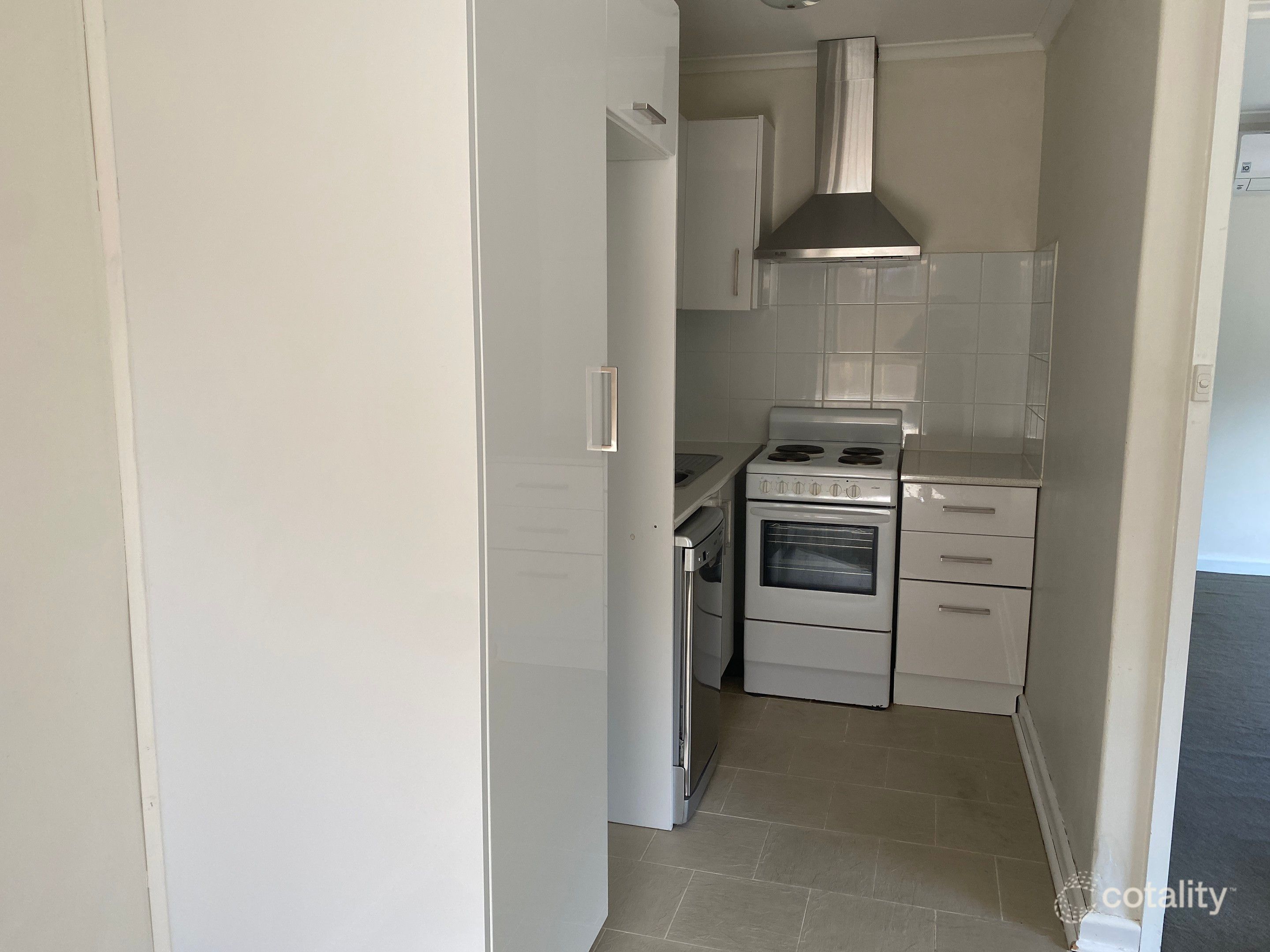 1/4 Ormond Rd, Ormond, VIC 3204