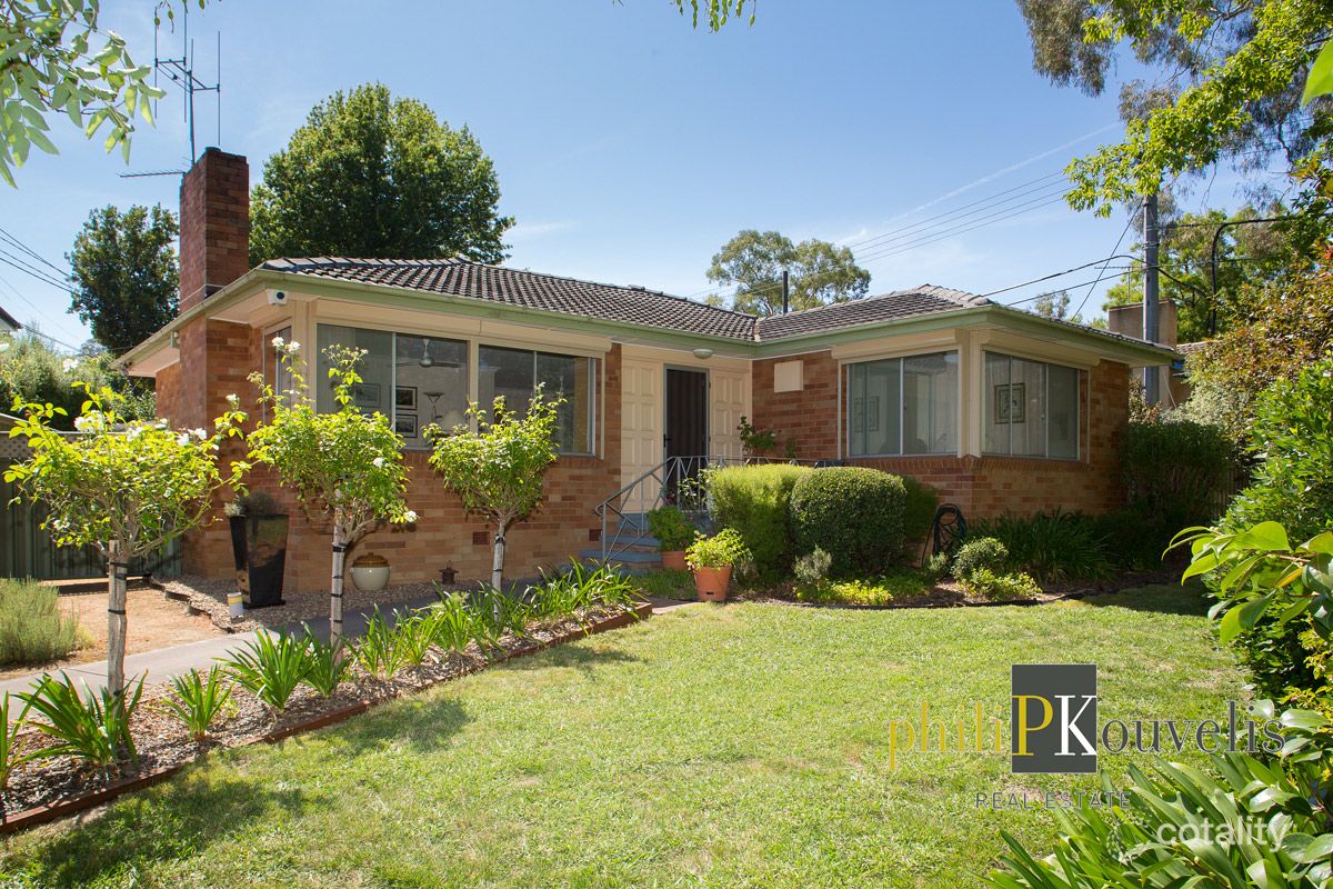 15 Mcnicoll St, Hughes, ACT 2605