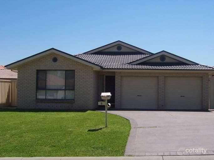 8 Carstairs Pl, St Andrews, NSW 2566