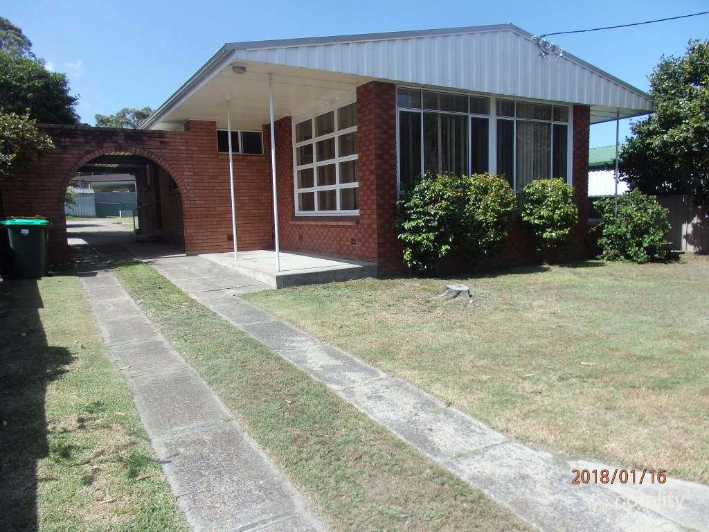 11 Lentara Rd, Belmont North, NSW 2280