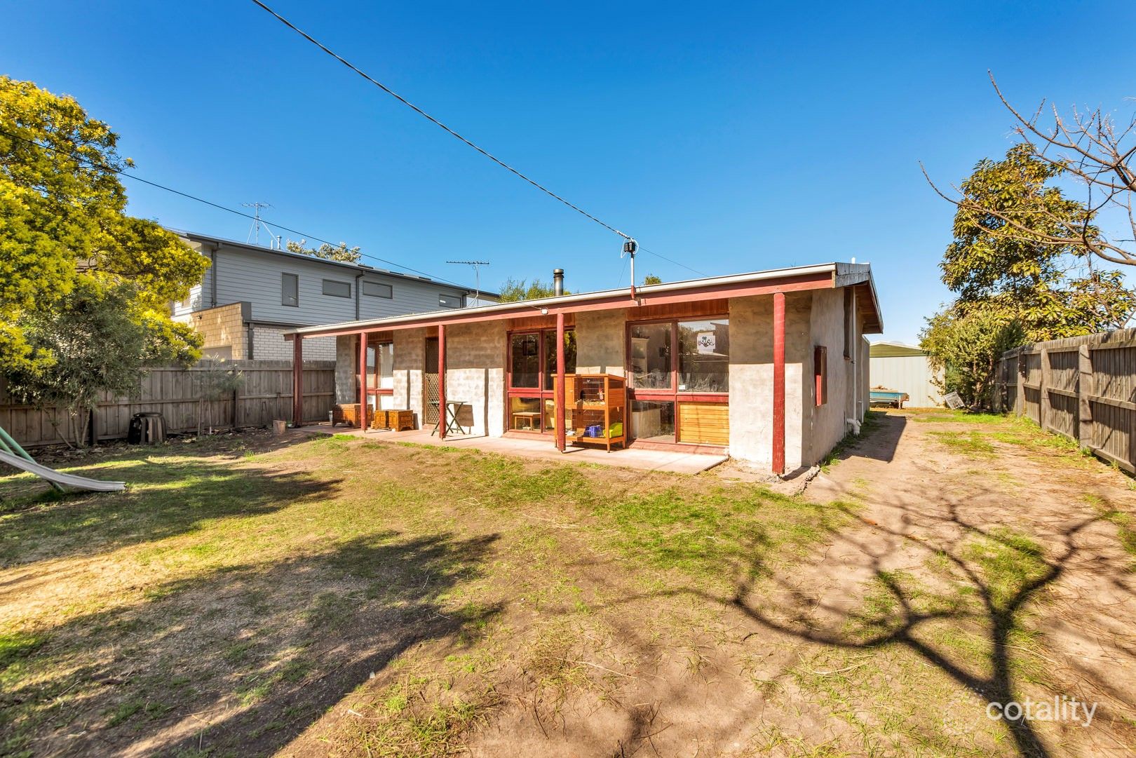 19 Swan Pde, St Leonards, VIC 3223