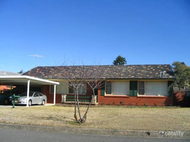 17 Renton Ave, Moorebank, NSW 2170