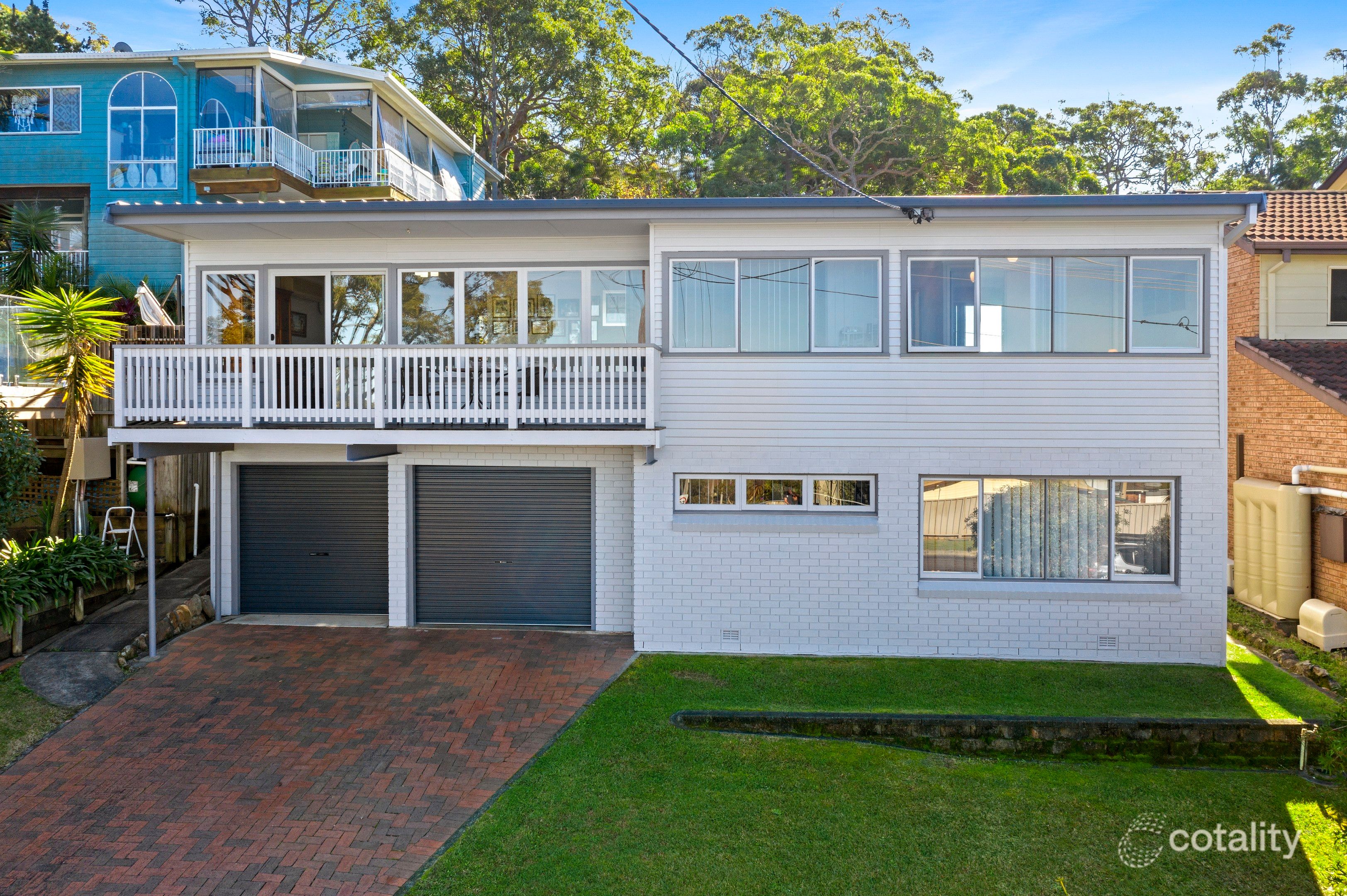 17 Leslie Ave, Gorokan, NSW 2263