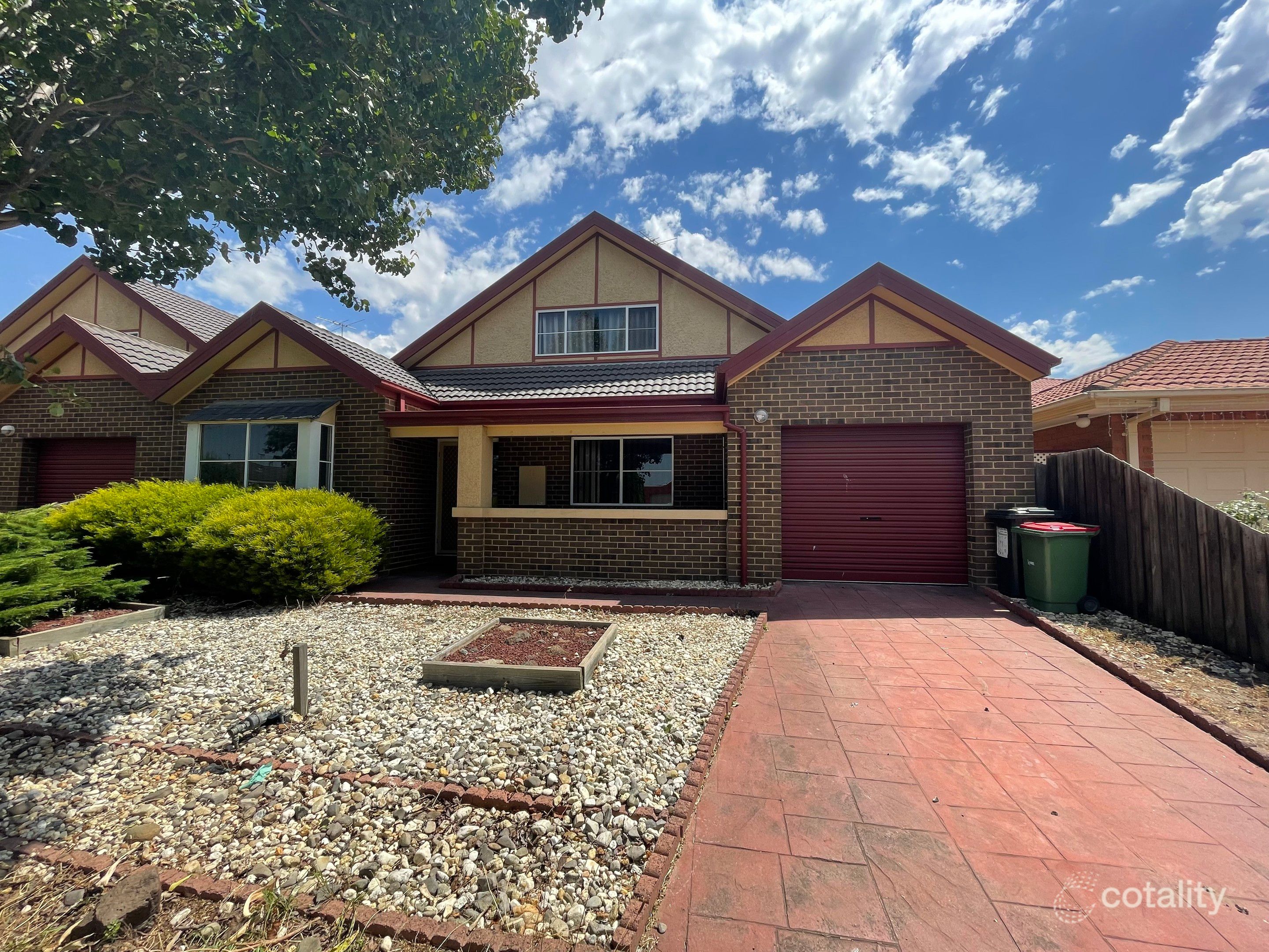 30 Garonne Cct, Roxburgh Park, VIC 3064