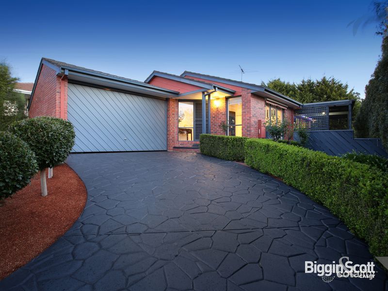 13 Amelia Cl, Beaconsfield, VIC 3807