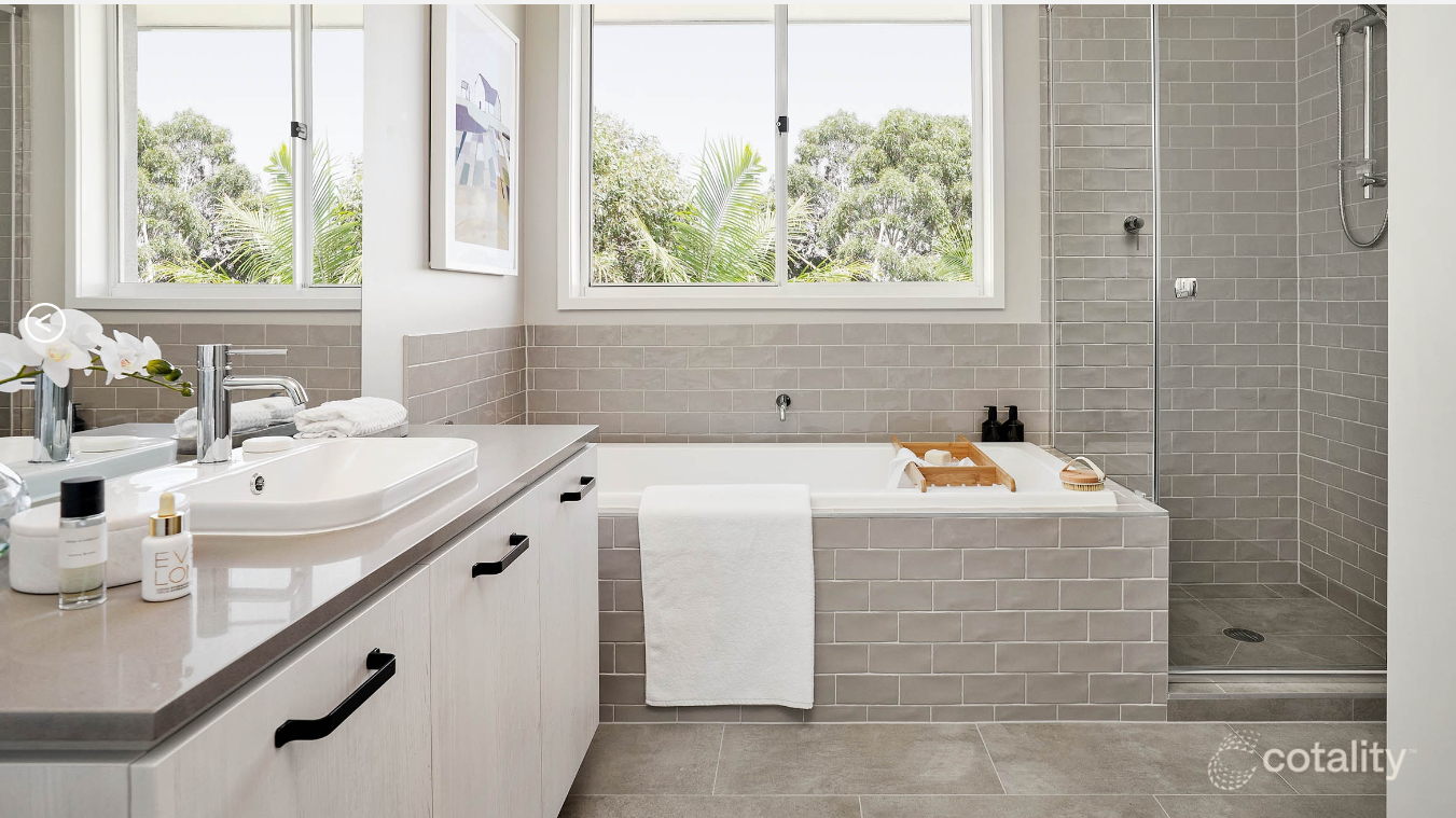 192a Heeb St, Benowa, QLD 4217