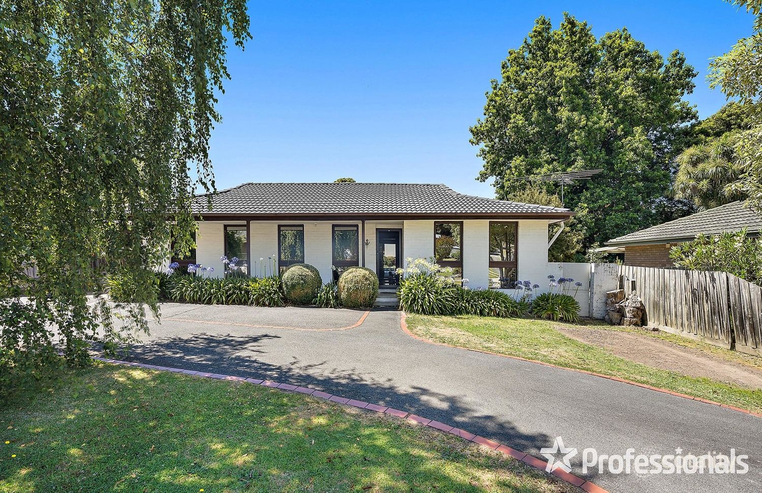 34 Mcdermott Ave, Mooroolbark, VIC 3138