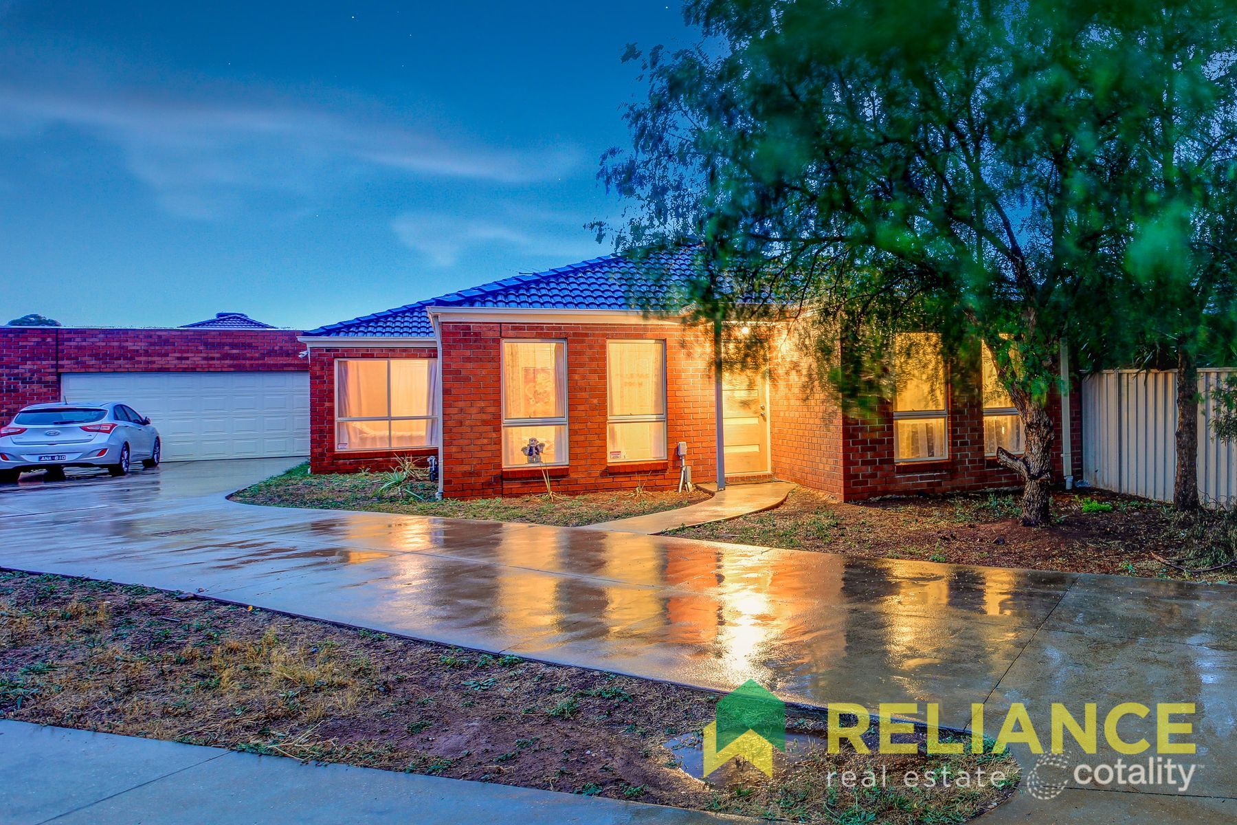 2/54 Lomandra Bowl, Harkness, VIC 3337