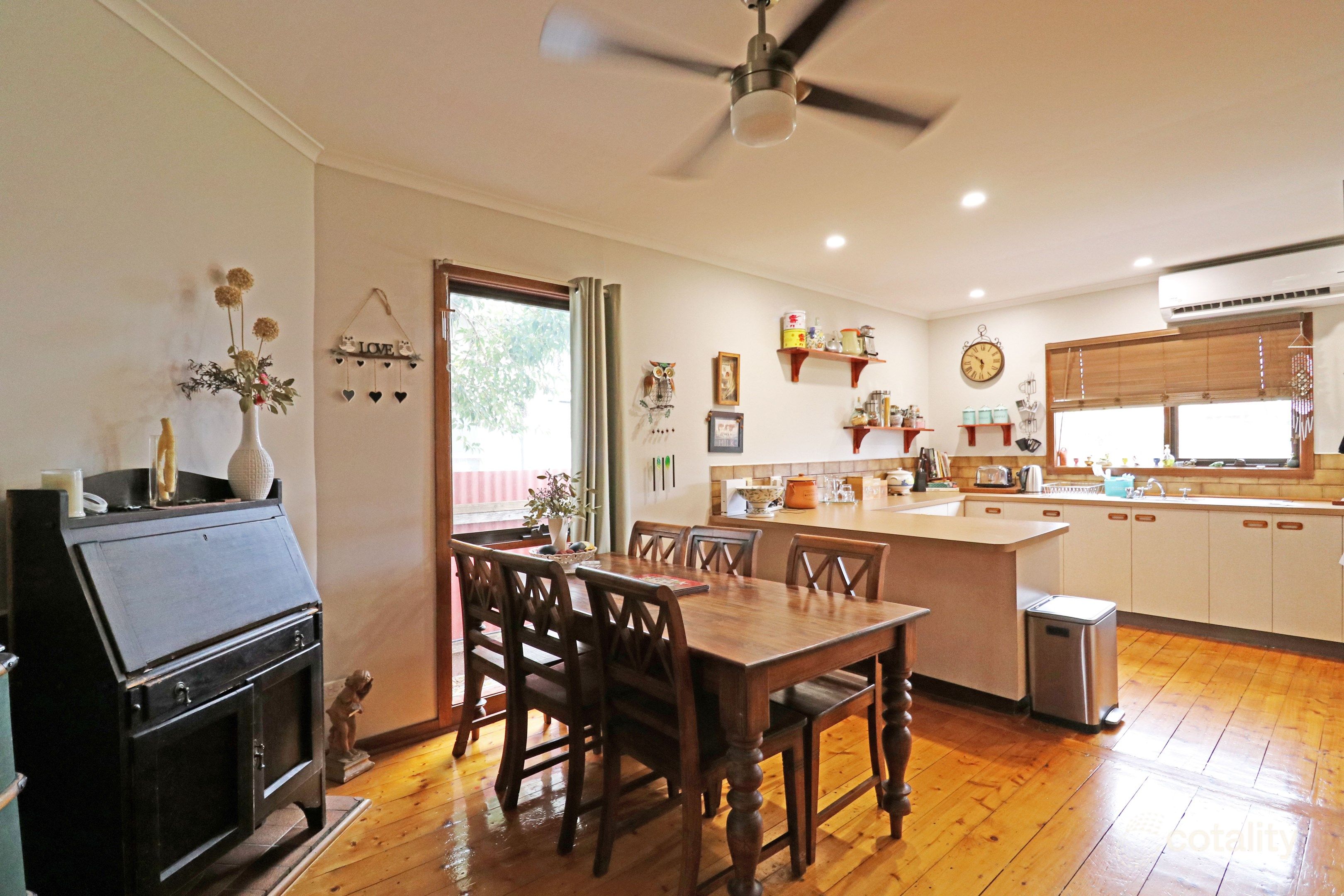 6 Scoresby St, Kerang, VIC 3579