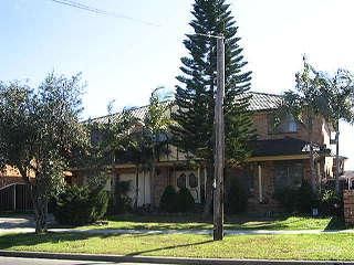 107 Humphries Rd, St Johns Park, NSW 2176