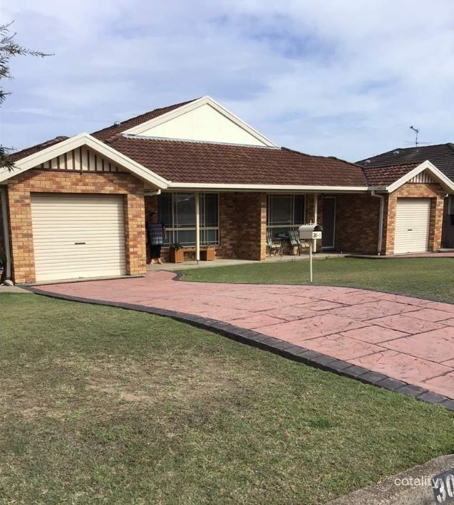 2/30 Denton Park Dr, Rutherford, NSW 2320