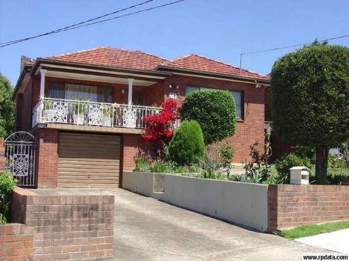 582 Homer St, Kingsgrove, NSW 2208