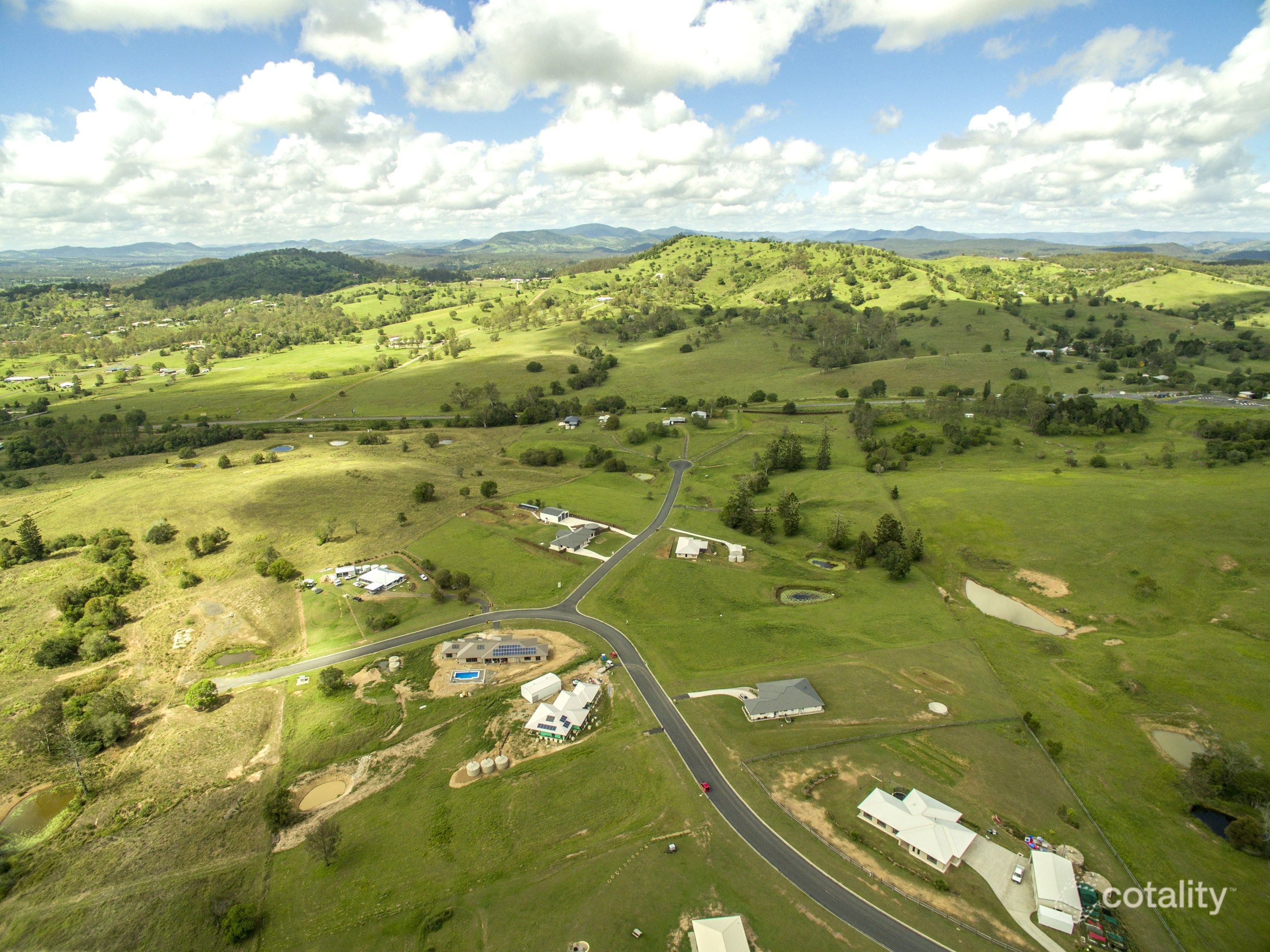 13 Billman Ct, Chatsworth, QLD 4570