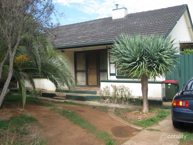 8 Wallace Rd, Elizabeth Vale, SA 5112