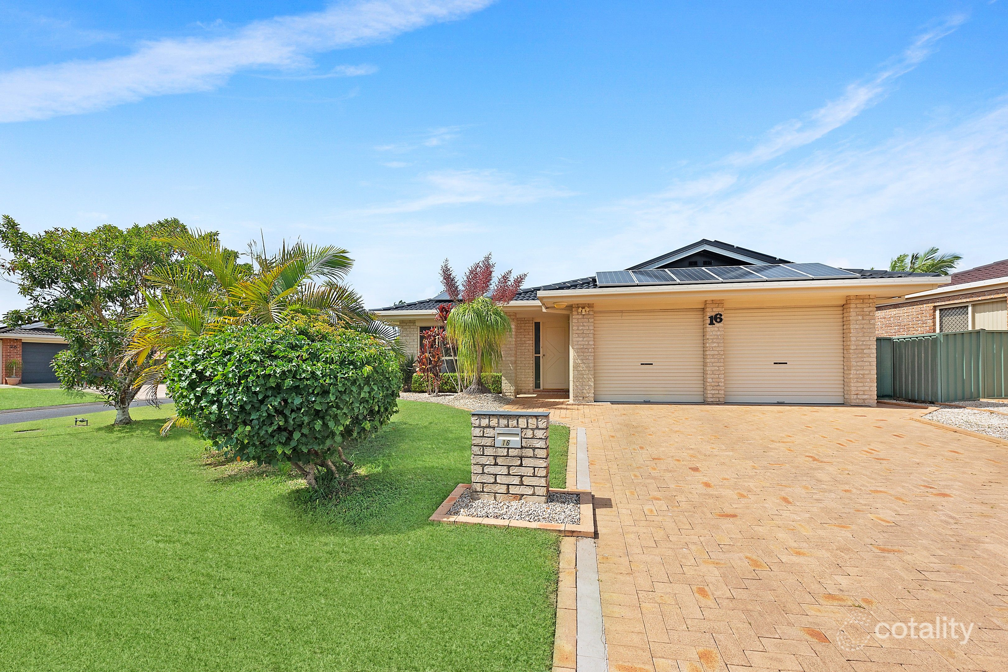 16 Reef Cl, Port Macquarie, NSW 2444