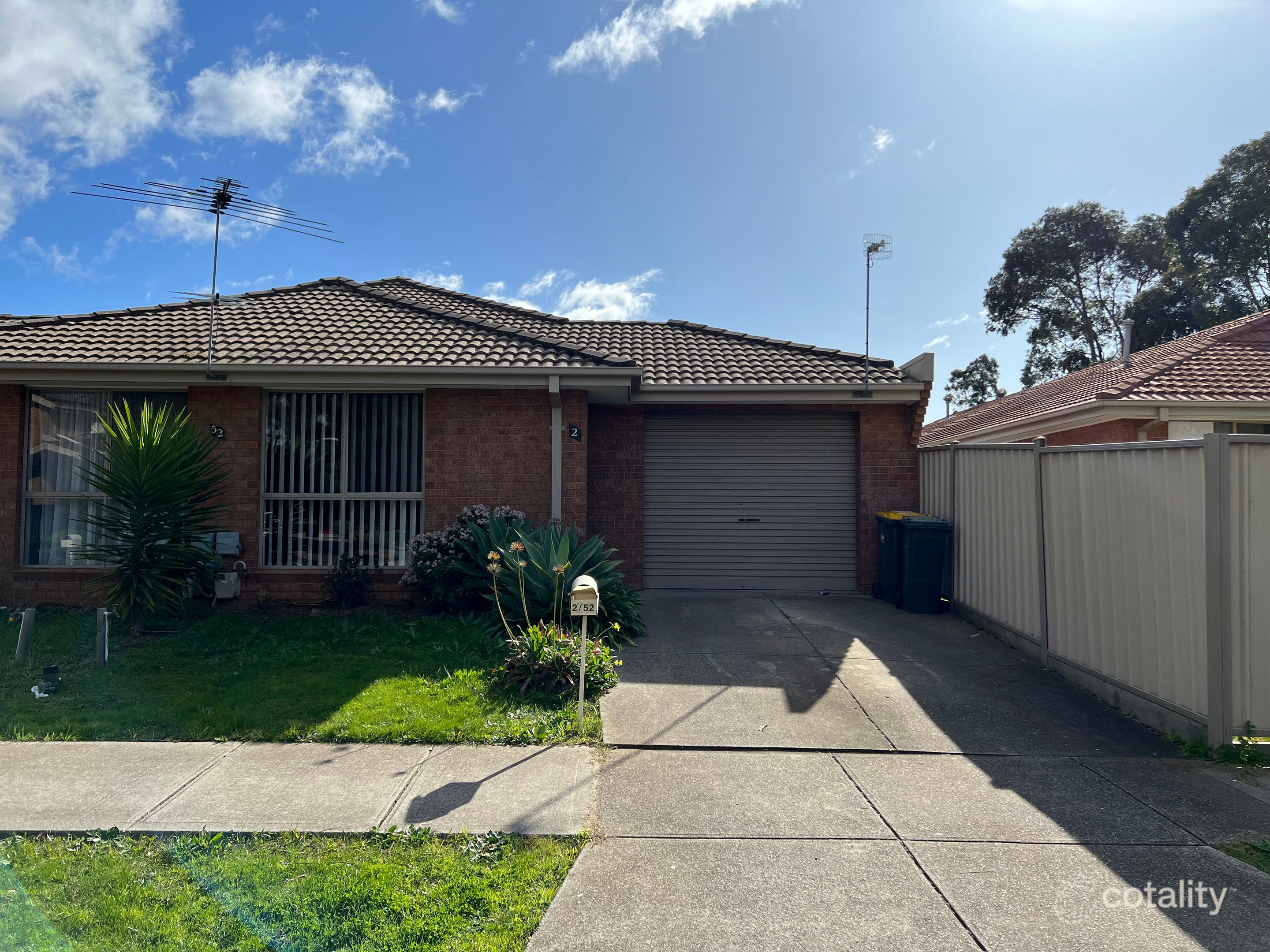 2/52 Currunghi Ct, St Albans, VIC 3021