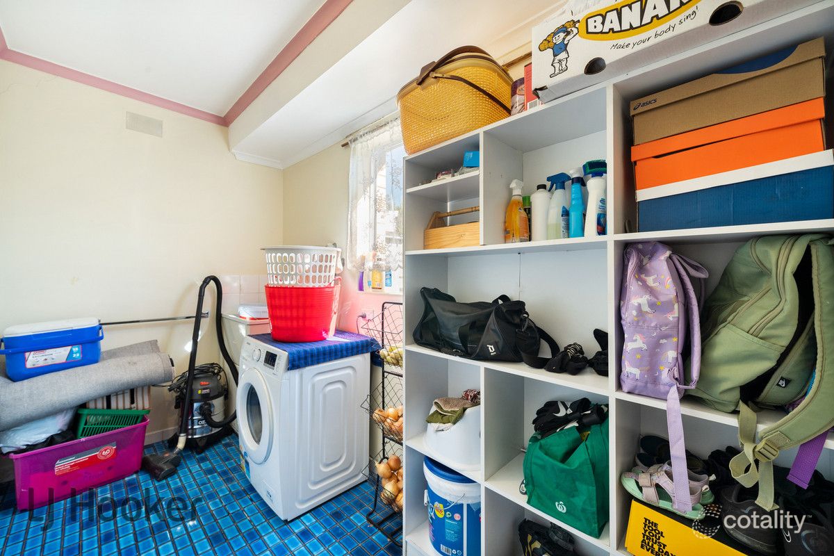 15 Joanne Tce, Parafield Gardens, SA 5107