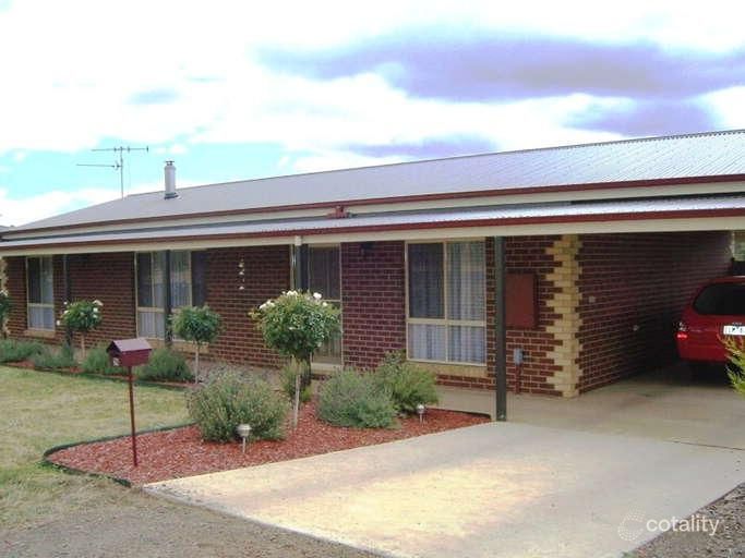 76 Ebden St, Heathcote, VIC 3523