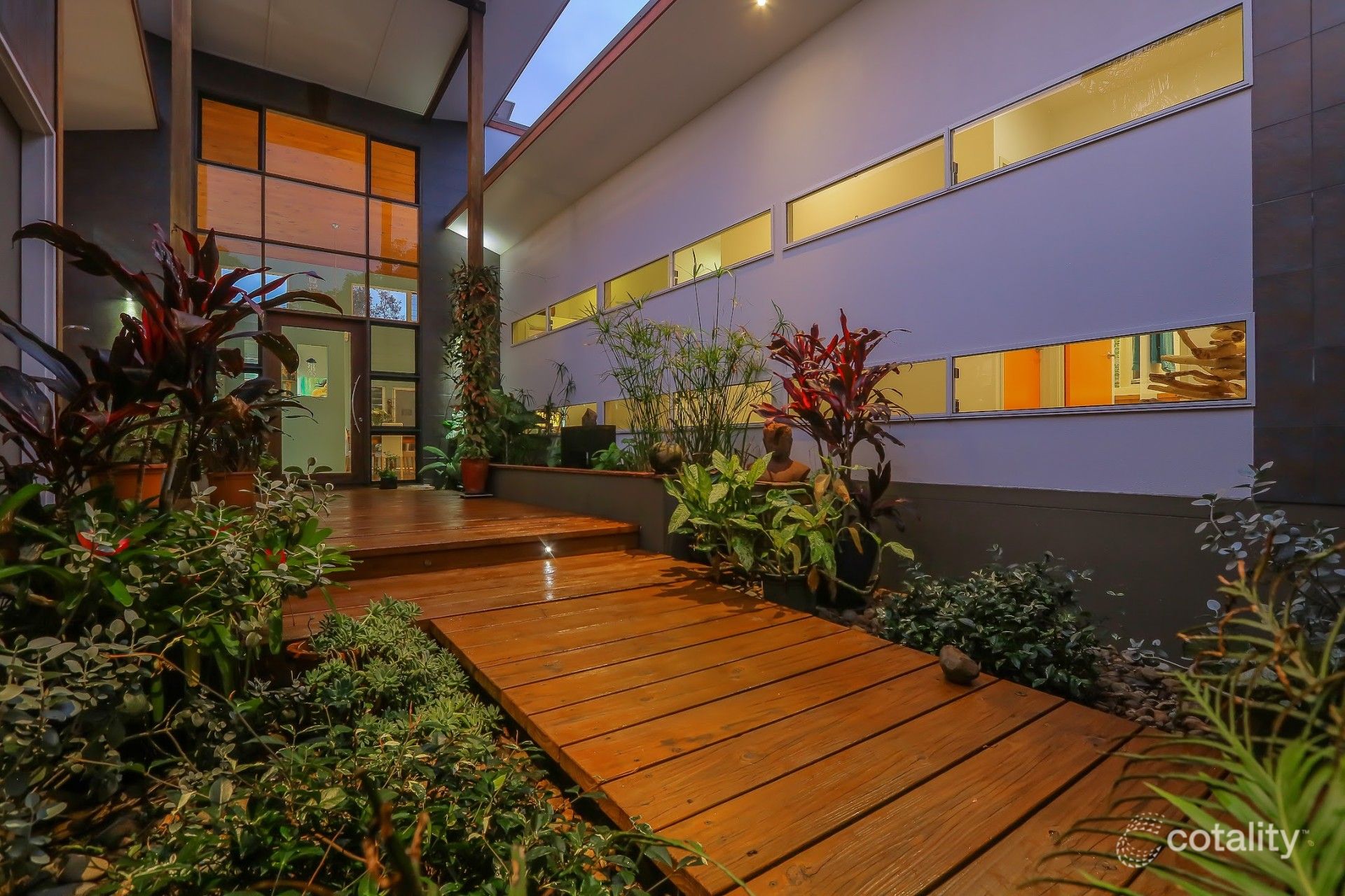 5 Berrimbillah Ct, Ocean Shores, NSW 2483