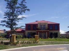 27 Stoke Heath Way, Caroline Springs, VIC 3023