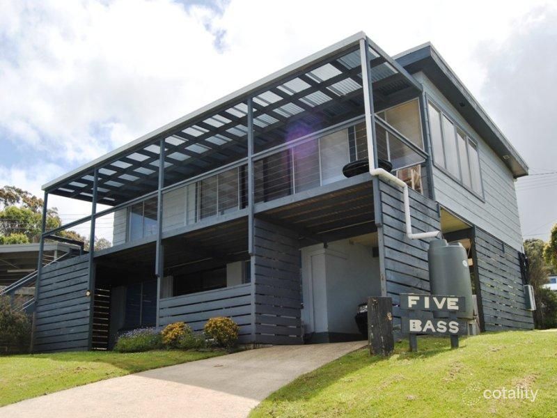 5 Bass Cres, Skenes Creek, VIC 3233