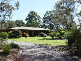 17 Melaleuca Dr, Capalaba, QLD 4157