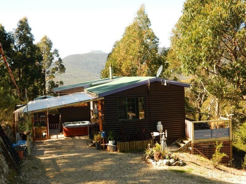 28 Moss Beds Rd, Lachlan, TAS 7140