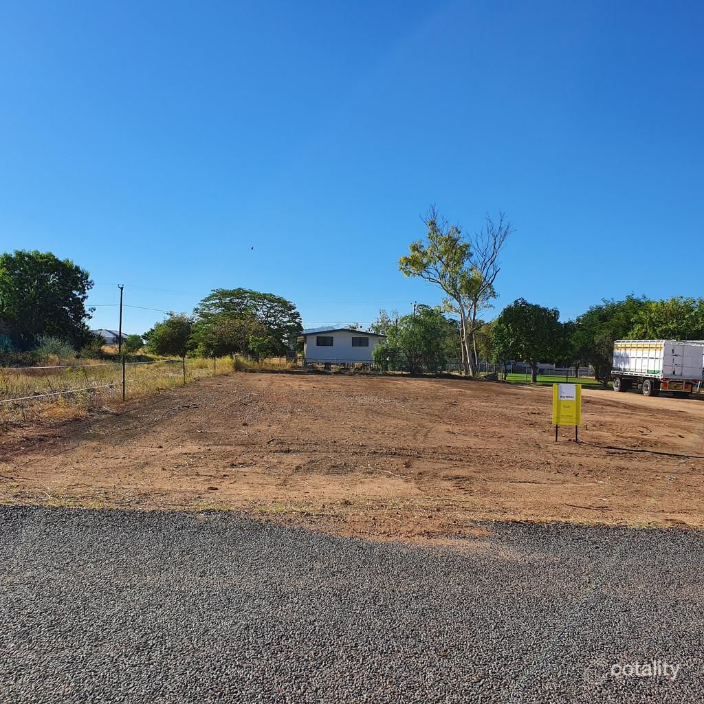 29 Hunter St, Hughenden, QLD 4821