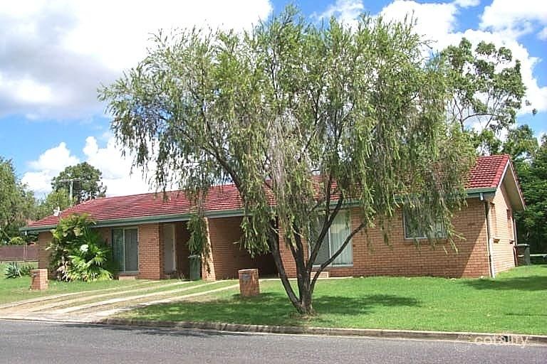 19 Geaney St, Norman Gardens, QLD 4701