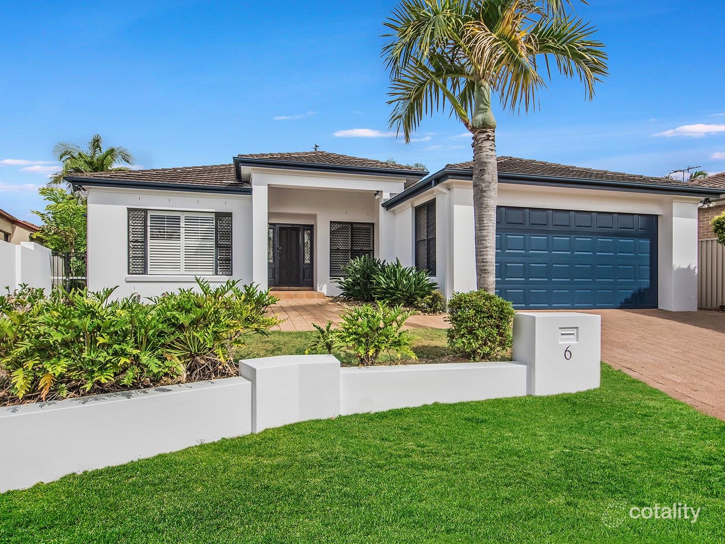 6 Moonraker St, Clear Island Waters, QLD 4226