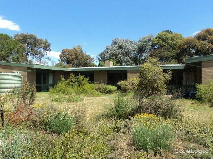 14 Fleming Dr, Broadford, VIC 3658