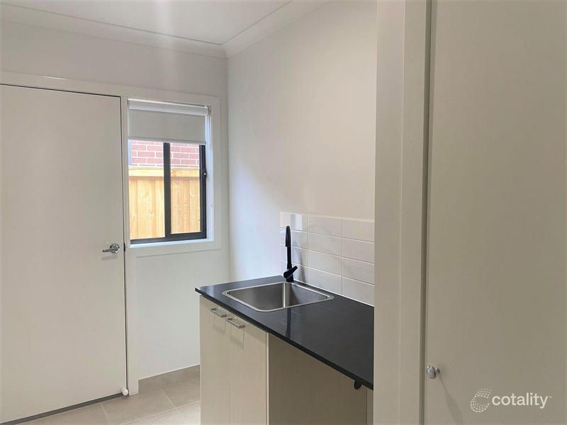 43 Cedar Rd, Lara, VIC 3212