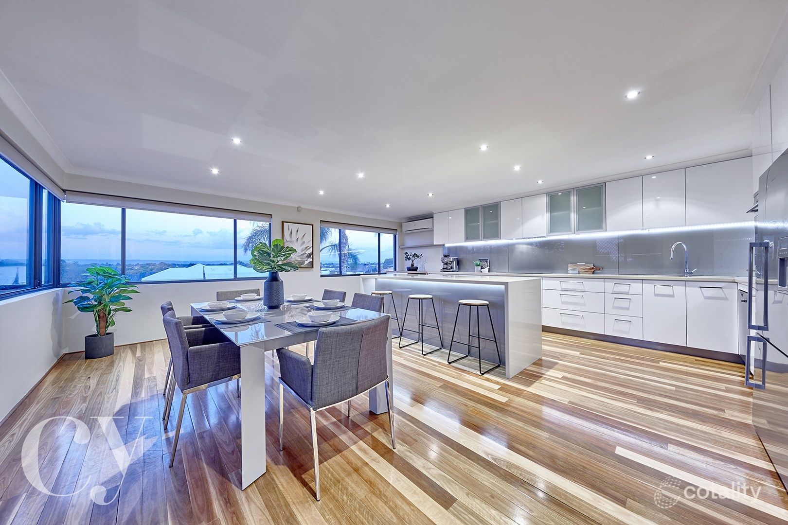 2 Klem Ave, Salter Point, WA 6152