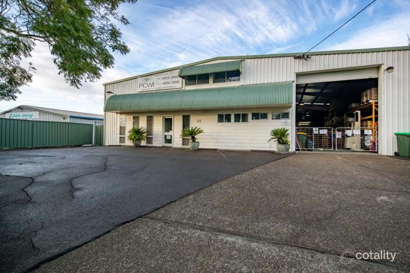 13 Alhambra Ave, Cardiff, NSW 2285