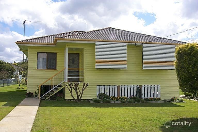 19 Dorothea St, Cannon Hill, QLD 4170