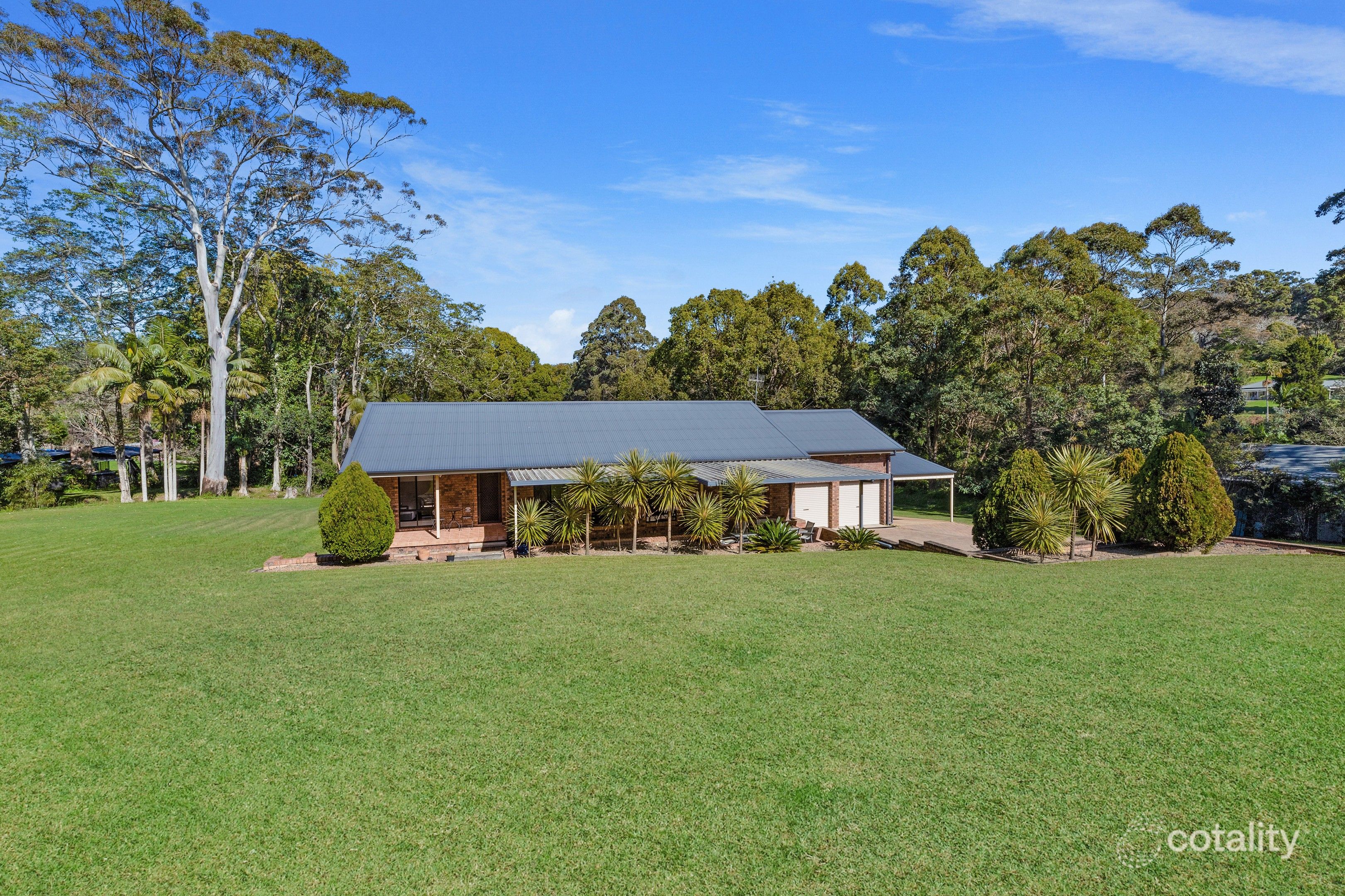 1 Country View Cl, Picketts Valley, NSW 2251