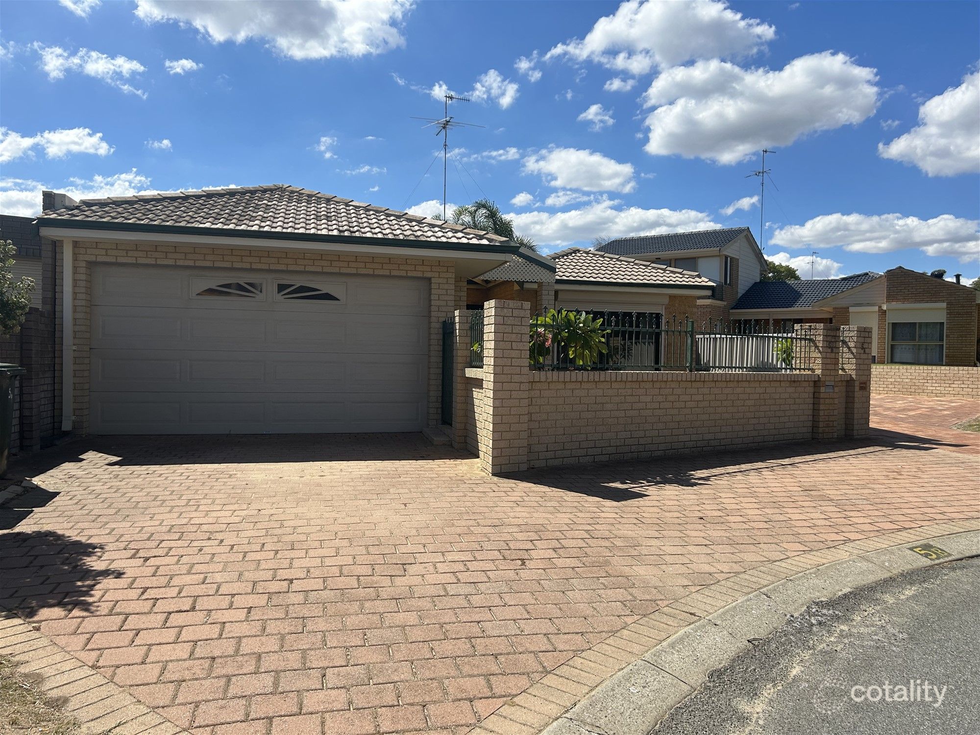 2/5 Quamby Ct, Silver Sands, WA 6210