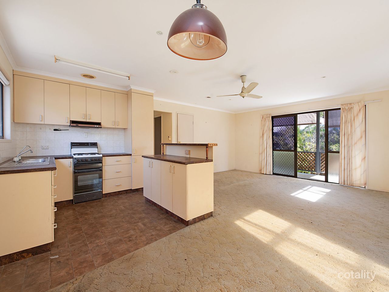 19 Val Cres, Noosaville, QLD 4566