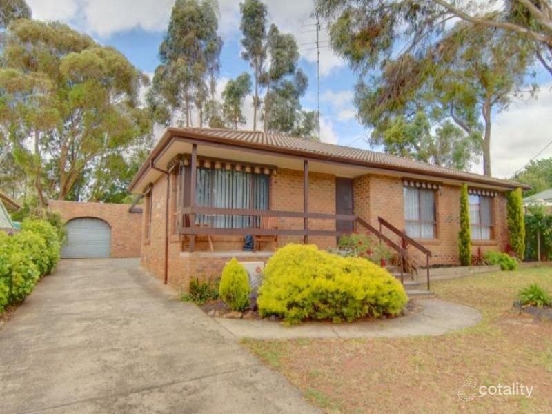 5 Samann Ct, Mount Clear, VIC 3350