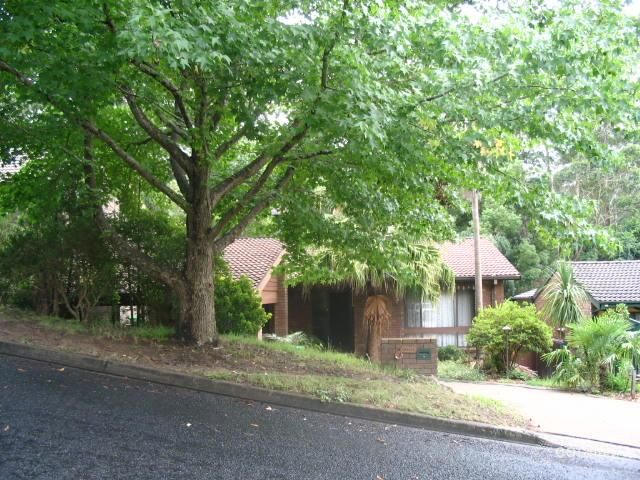 11 Fragar Ave, Wyoming, NSW 2250