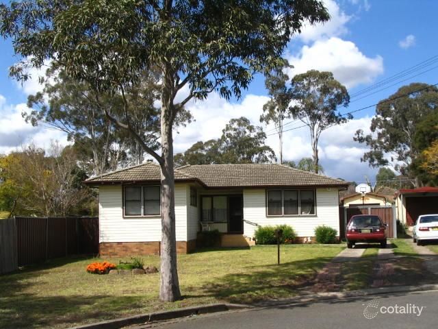 4 Calliope Pl, Busby, NSW 2168