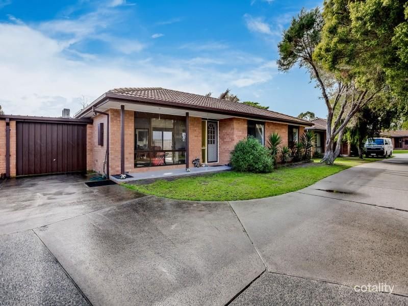 2/5 Sybella Ave, Koo Wee Rup, VIC 3981